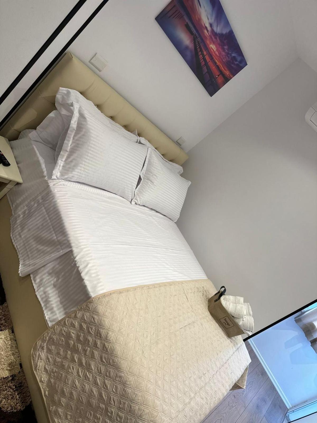 Heart Of Tirana Apartment ภายนอก รูปภาพ